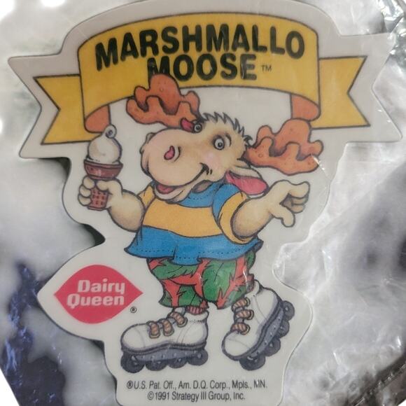 1991 Dairy Queen Marshmallo Moose Magnet New in Package - Picture 1 of 2